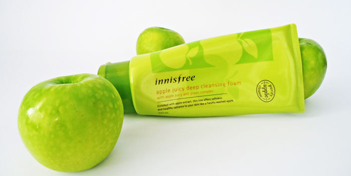 innisfree-sua-rua-mat-chiet-xuat-tao-xanh-han-quoc-3571