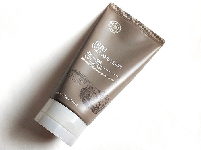 innisfree-jeju-volcanic-pore-cleansing-foam-sua-rua-mat-dac-tri-mun-5144