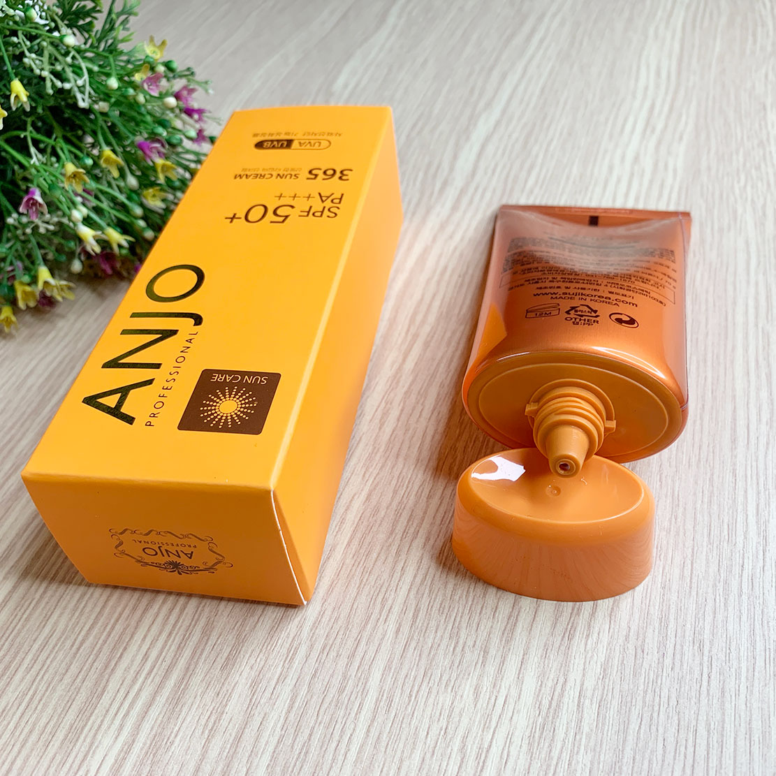 Kem Chống Nắng Ốc Sên 3W Clinic