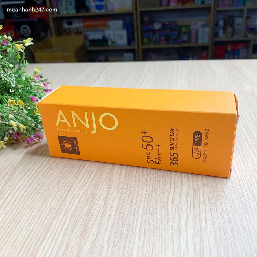 Kem Chống Nắng Ốc Sên 3W Clinic