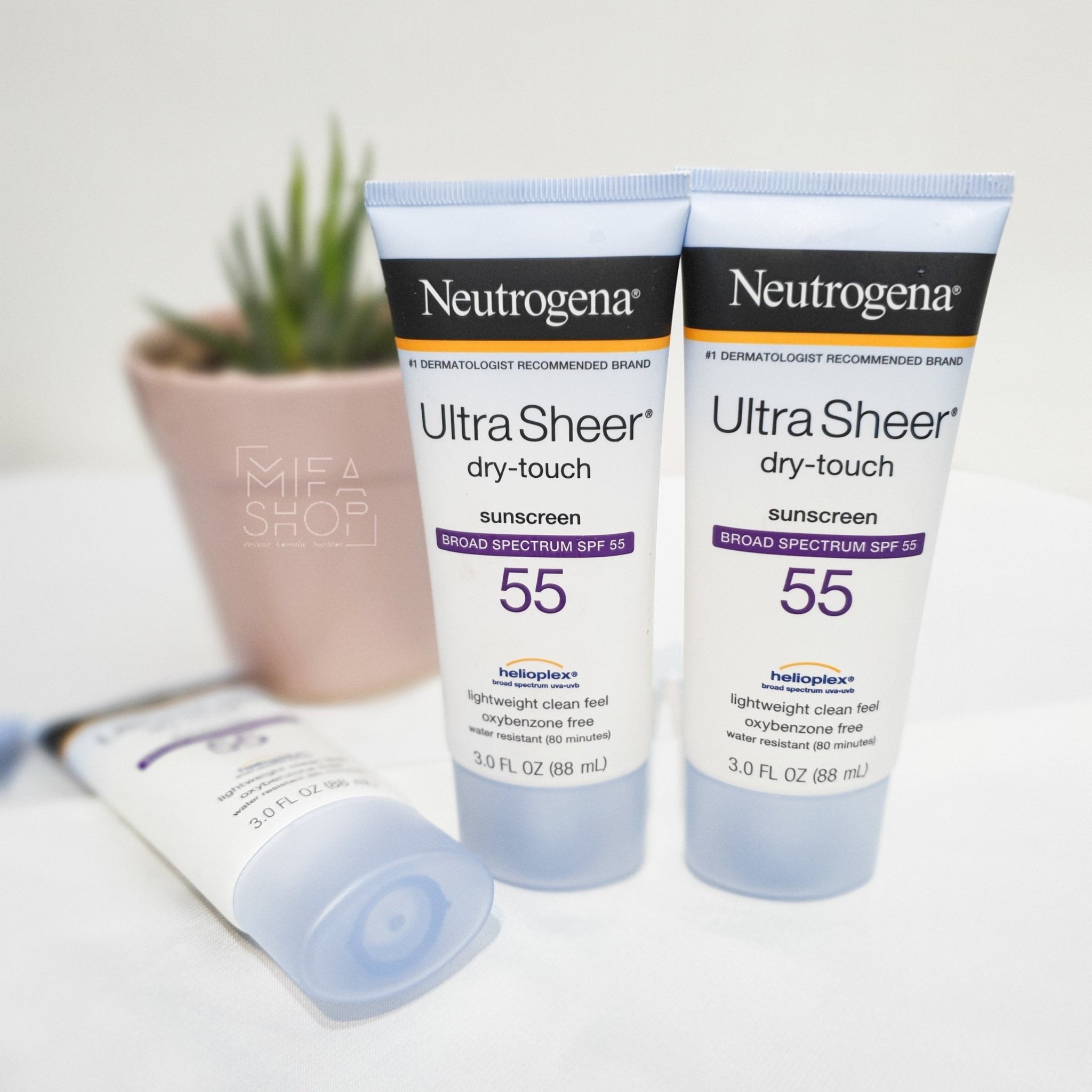 Kem Chống Nắng Dưỡng Trắng Da SPF 45 Nga