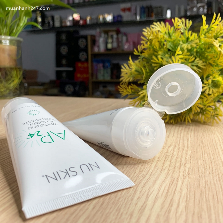 Kem Đánh Răng AP24 Whitening Fluoride Toothpaste