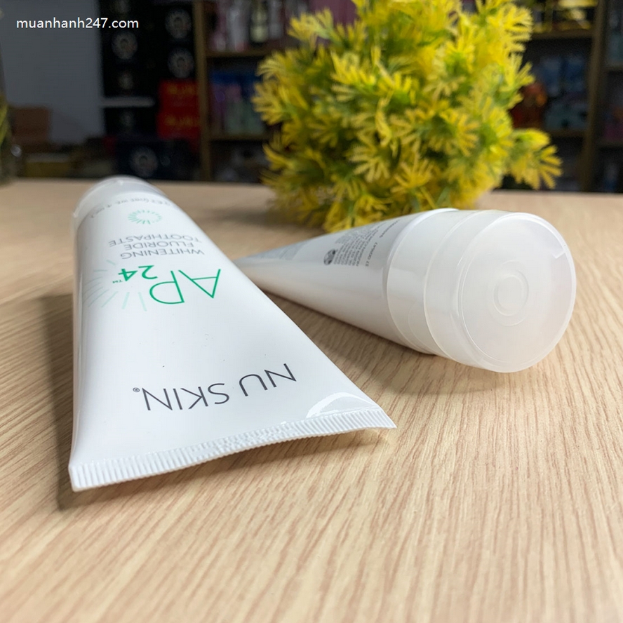 Kem Đánh Răng AP24 Whitening Fluoride Toothpaste