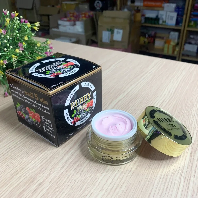 Kem Trị Nám Berry Plus Extra Whitening Cream Thái Lan