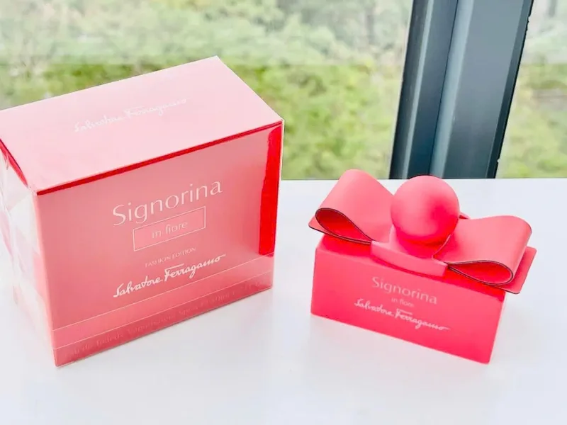 Salvatore Signorina in Fiore Limited(bản Limited 𝗘𝗱𝗶𝘁𝗶𝗼𝗻)