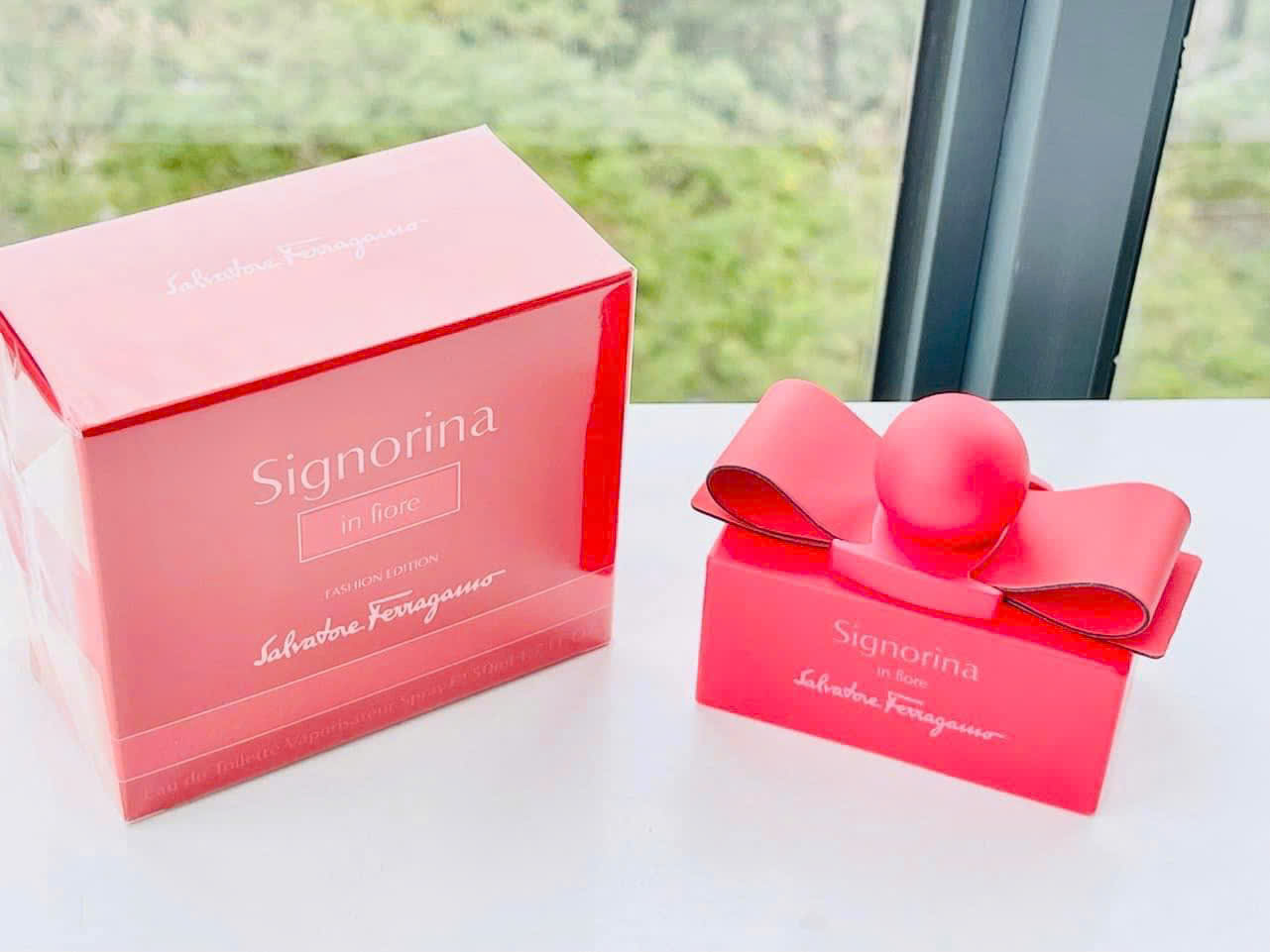 Salvatore Signorina IN FIORE LIMITED(BẢN LIMITED 𝗘𝗱𝗶𝘁𝗶𝗼𝗻)