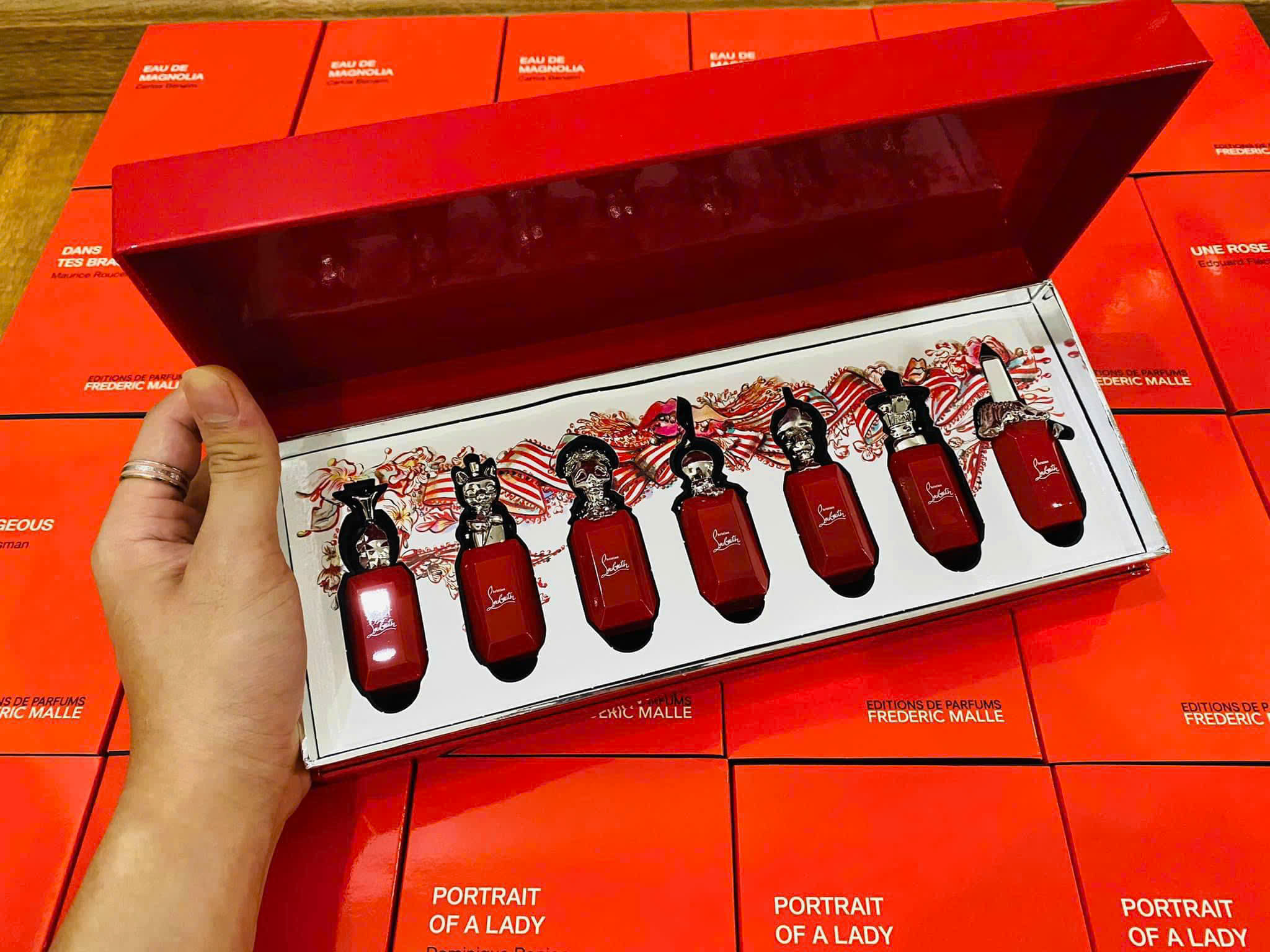 CHRISTIAN LOUBOUTIN FULL MINI BOTTLE SET